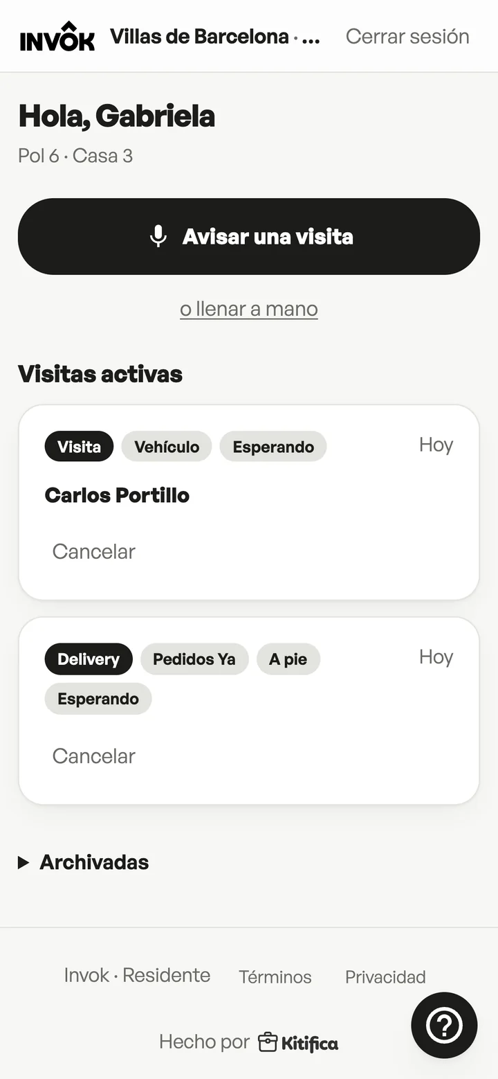 Pantalla principal de la app del residente con el botón Avisar una visita